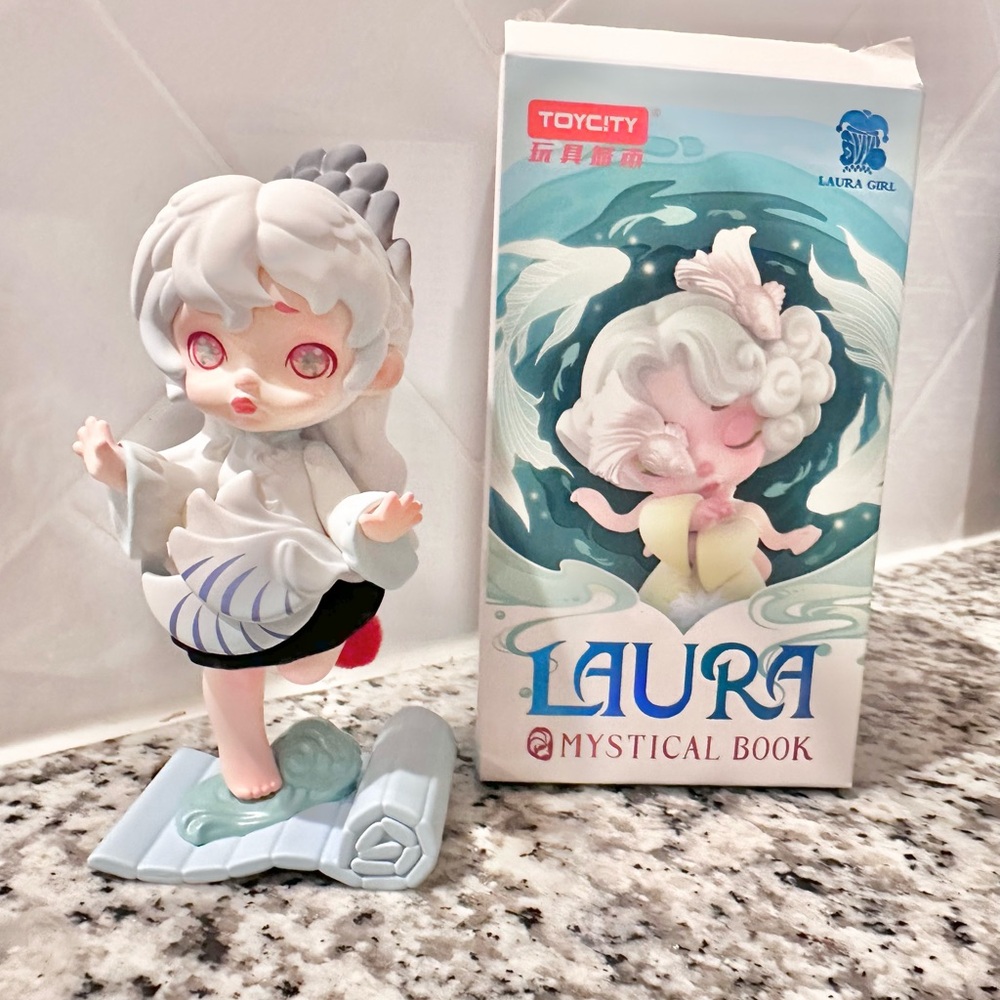 Laura Mystical Book Blind Box-Cranes Perched by the Cold Pool
